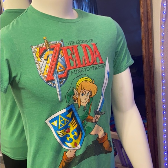 Legends of Zelda Retro Tee Small - Picture 1 of 3